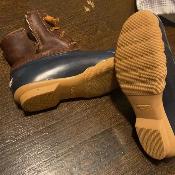 Used Sperrys! In great condition!! - Picture 5 of 7